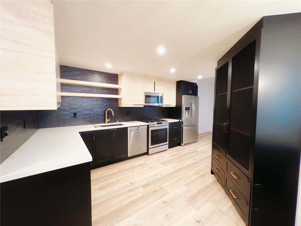 4310 Cahuenga Boulevard 104