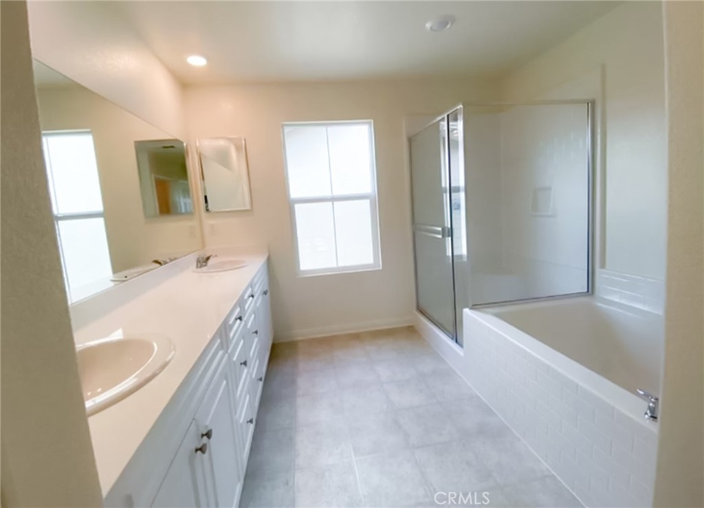 4750 Java Paseo S
