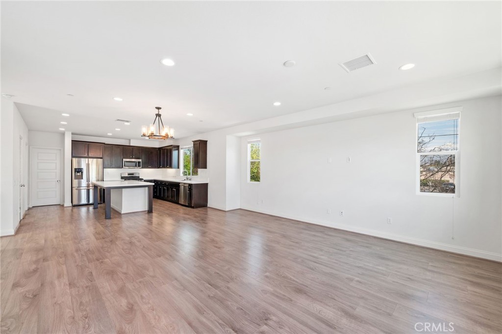 13841 Snyder