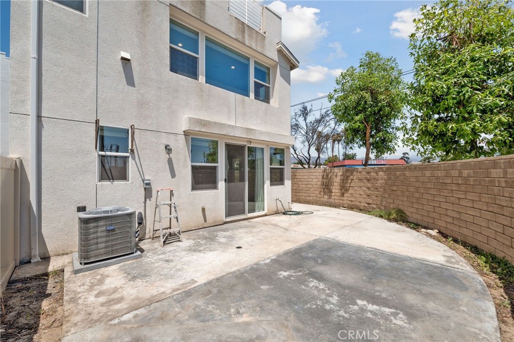 13841 Snyder