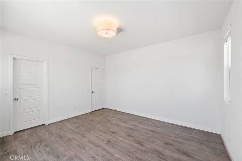 13841 Snyder