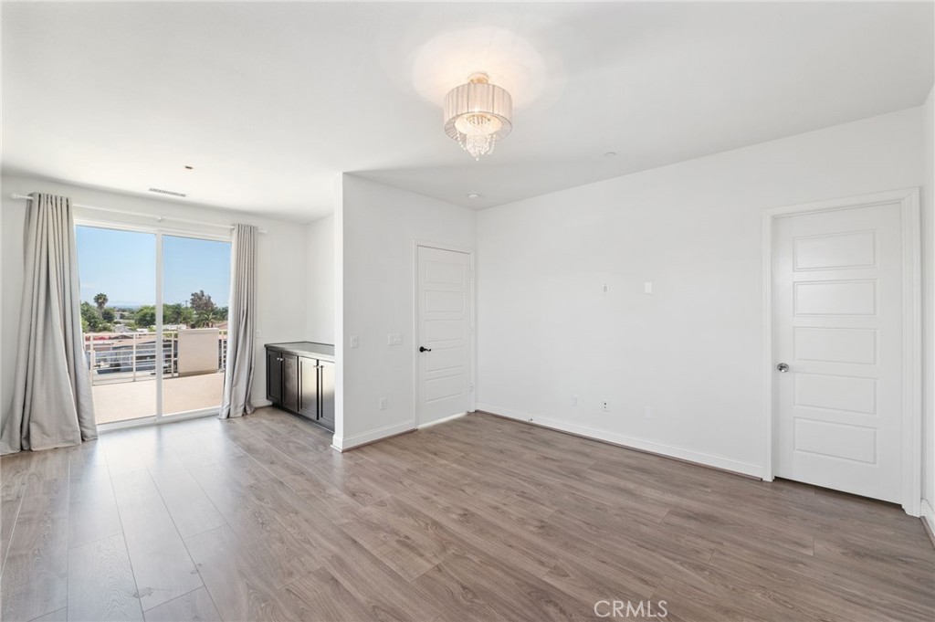 13841 Snyder