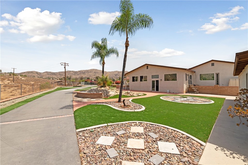 10374 Lake Summit Drive