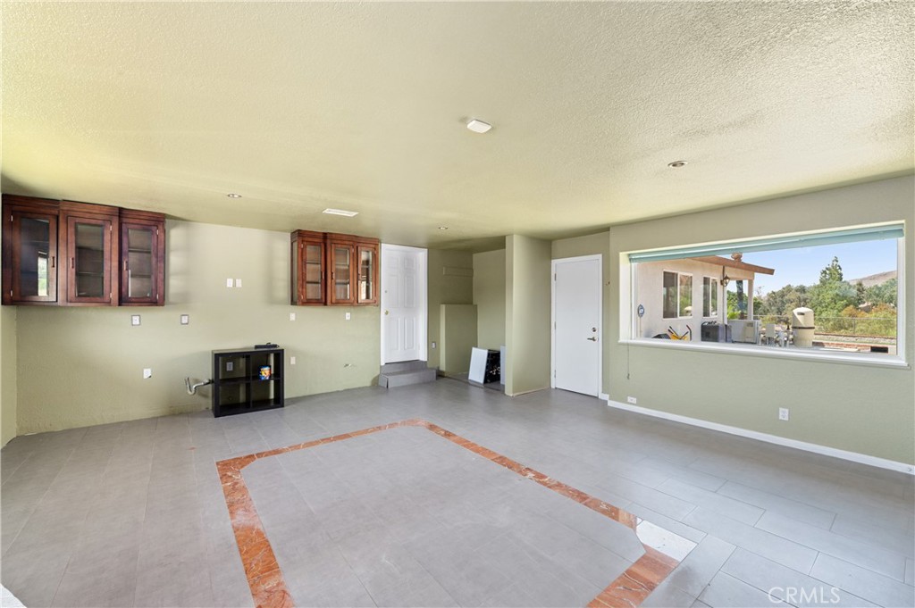 10374 Lake Summit Drive