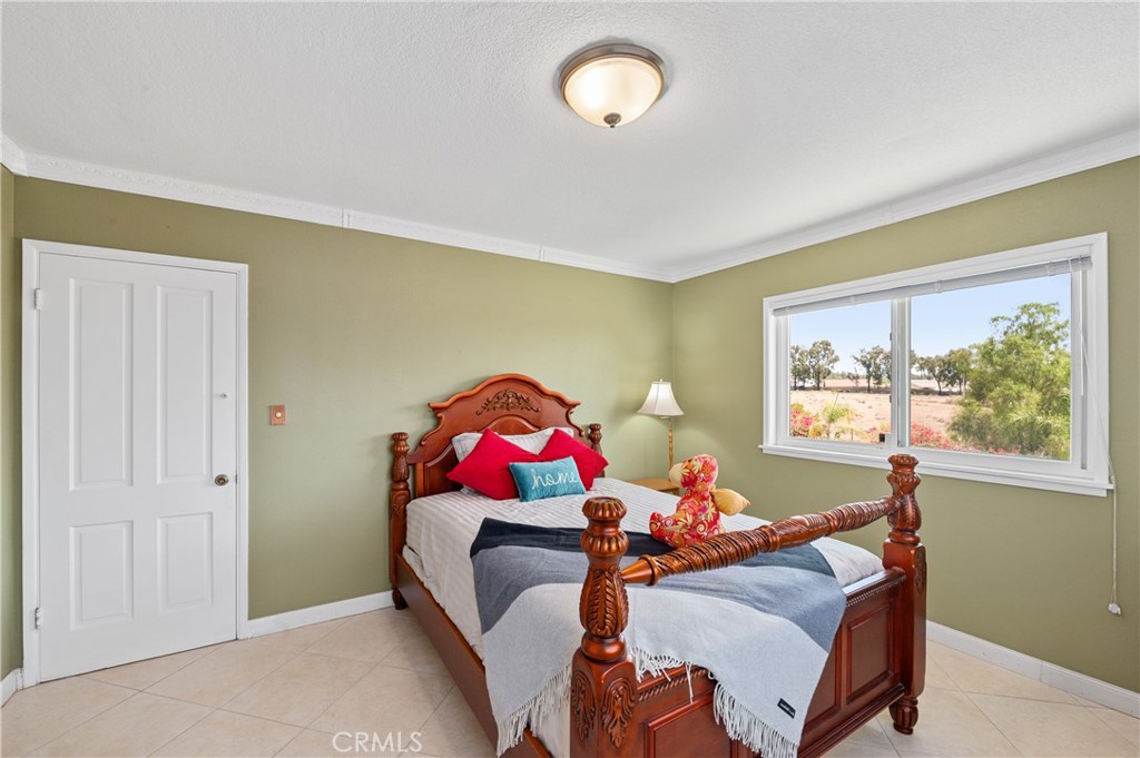 10374 Lake Summit Drive