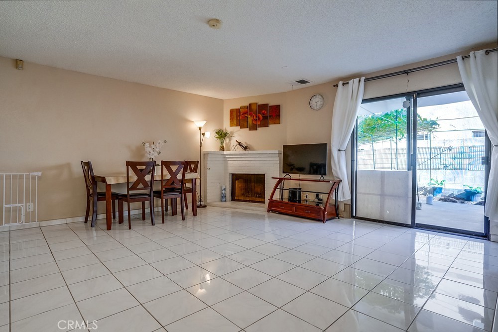 11105 Lower Azusa Road B