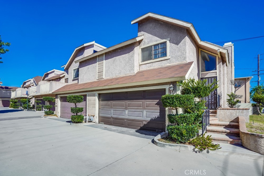 11105 Lower Azusa Road B