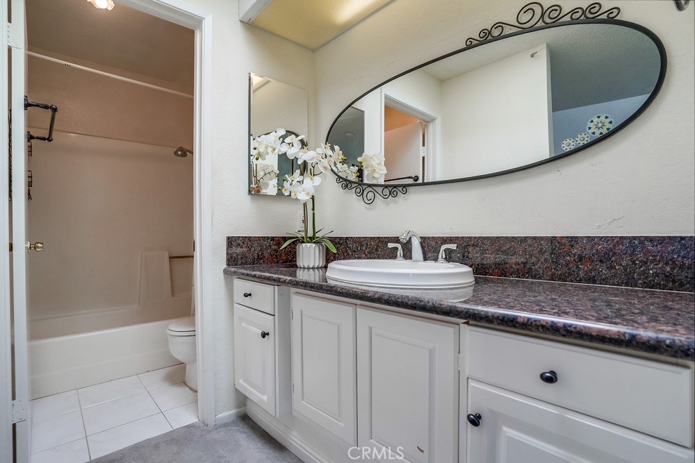 11105 Lower Azusa Road B