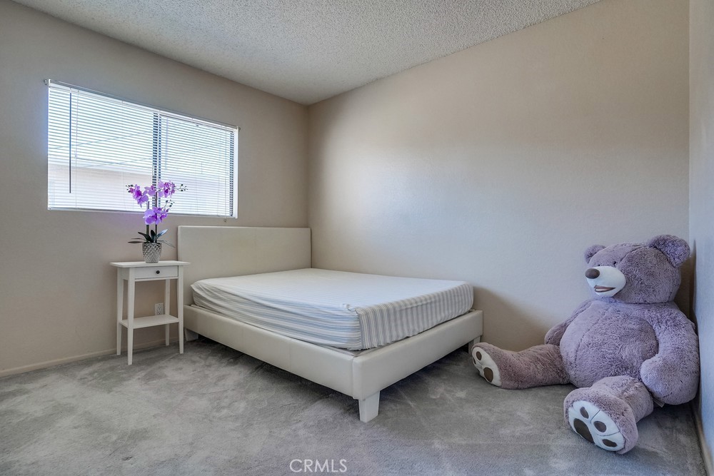 11105 Lower Azusa Road B
