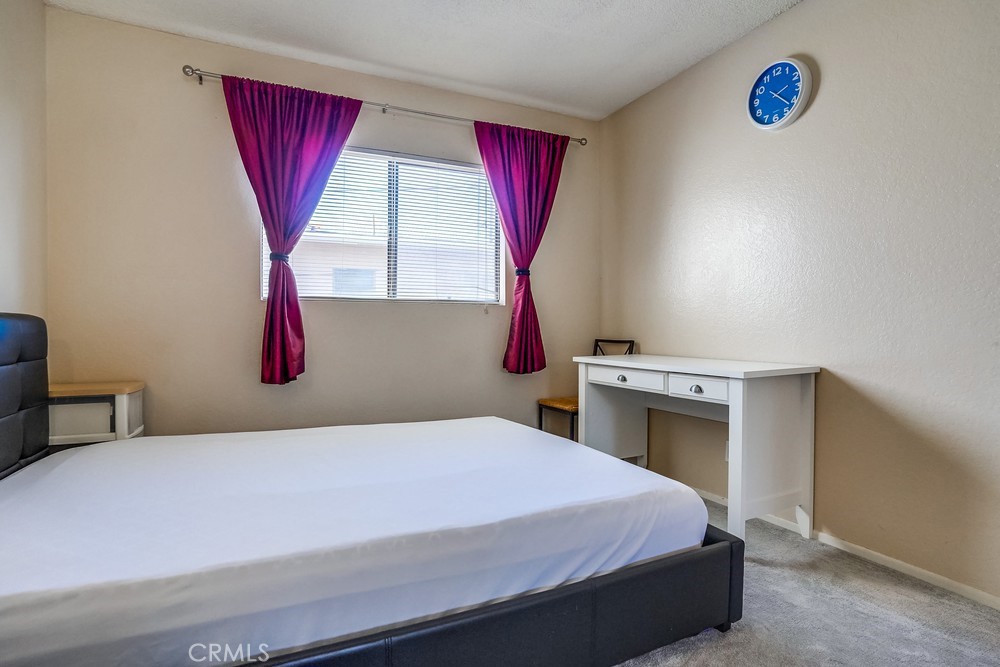 11105 Lower Azusa Road B