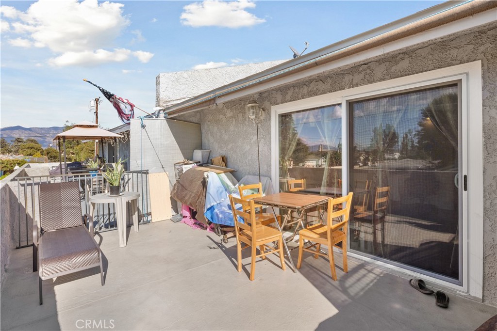 11118 Lambert Avenue 3