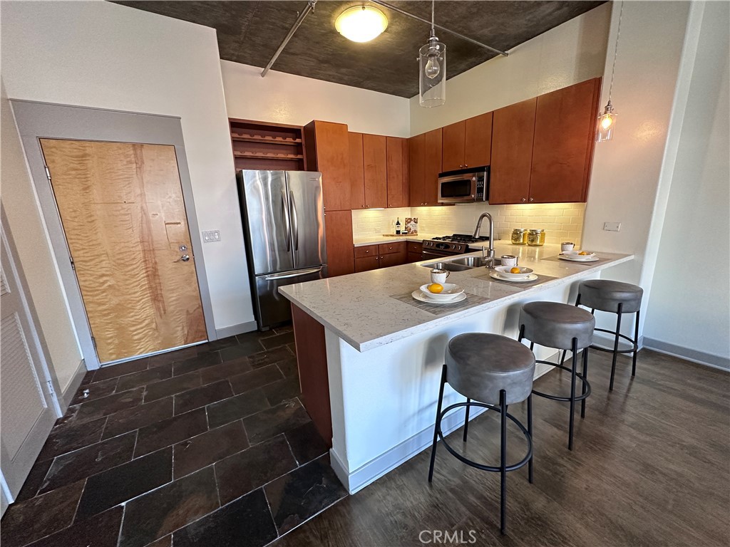 840 E Green Street 429