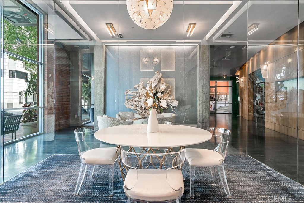 840 E Green Street 429