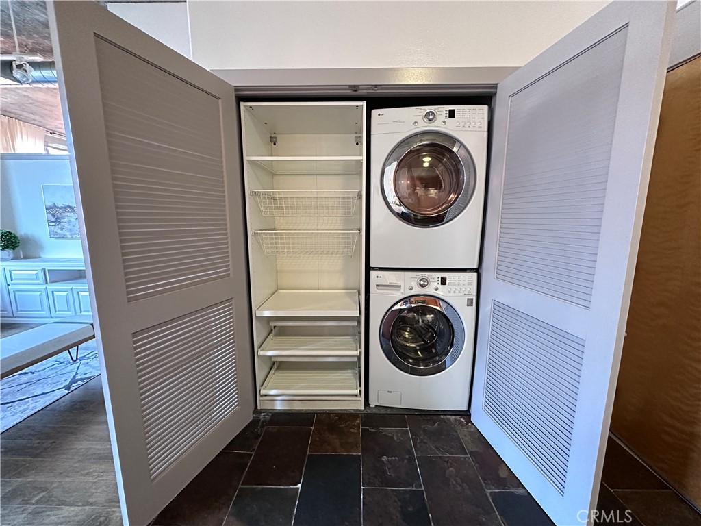 840 E Green Street 429