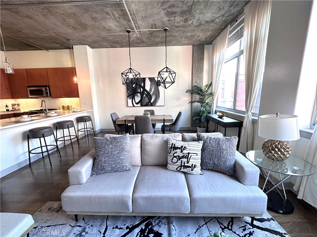 840 E Green Street 429