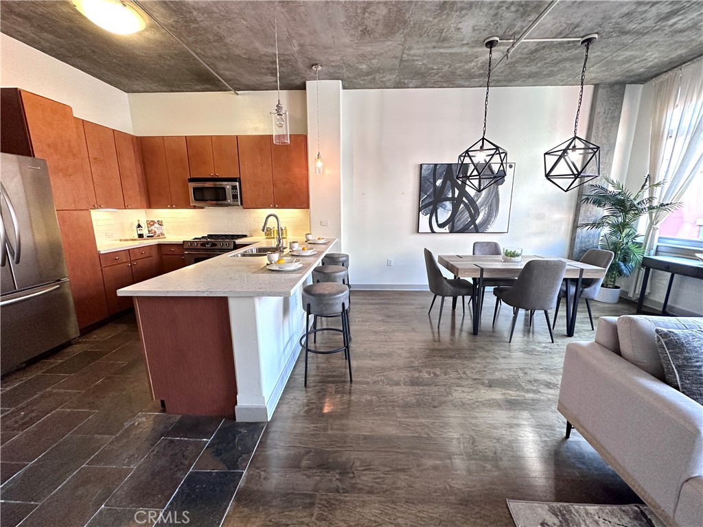 840 E Green Street 429