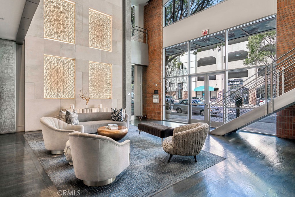 840 E Green Street 429