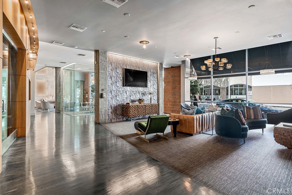 840 E Green Street 429