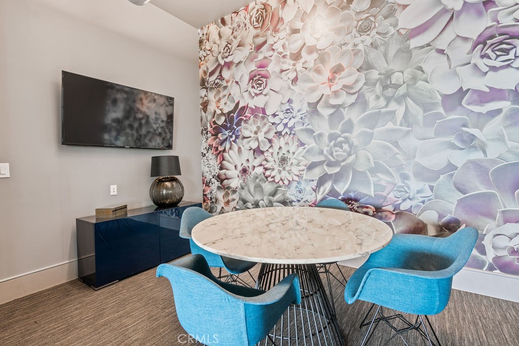 840 E Green Street 429