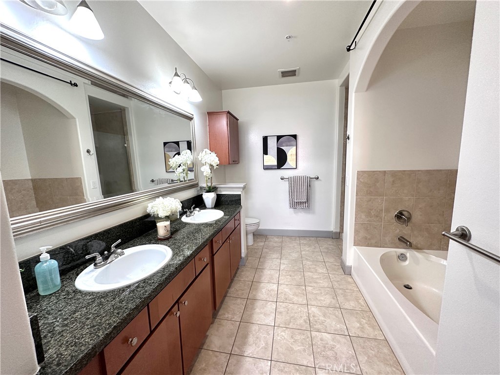 840 E Green Street 429