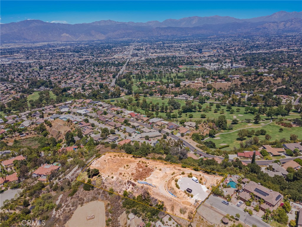 1118 Outlook Lane