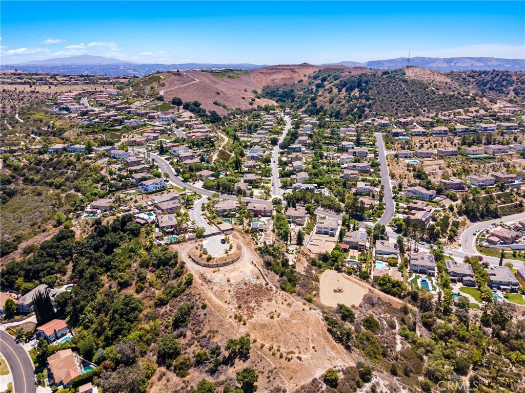 1118 Outlook Lane