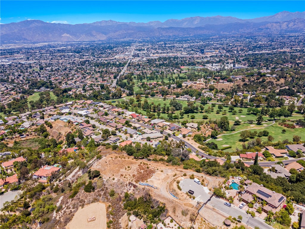 1118 Outlook Lane
