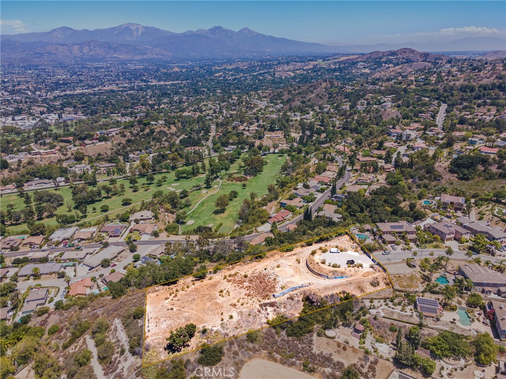 1118 Outlook Lane
