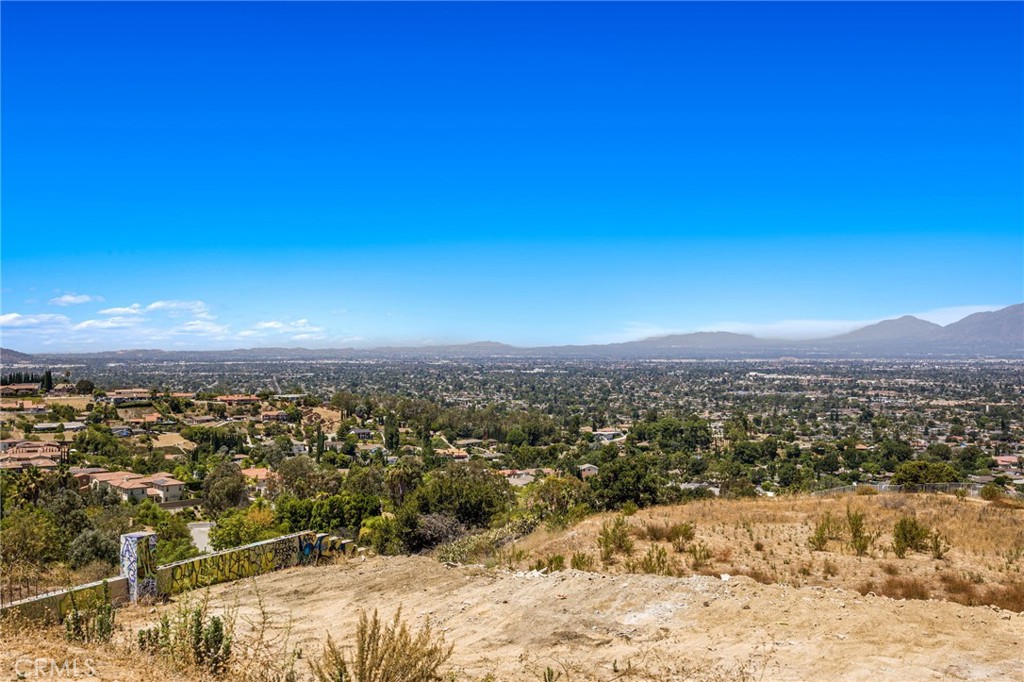 1118 Outlook Lane