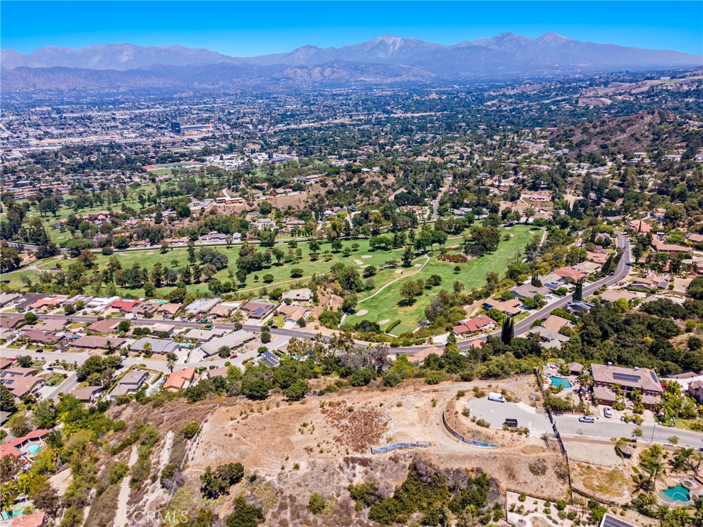 1118 Outlook Lane