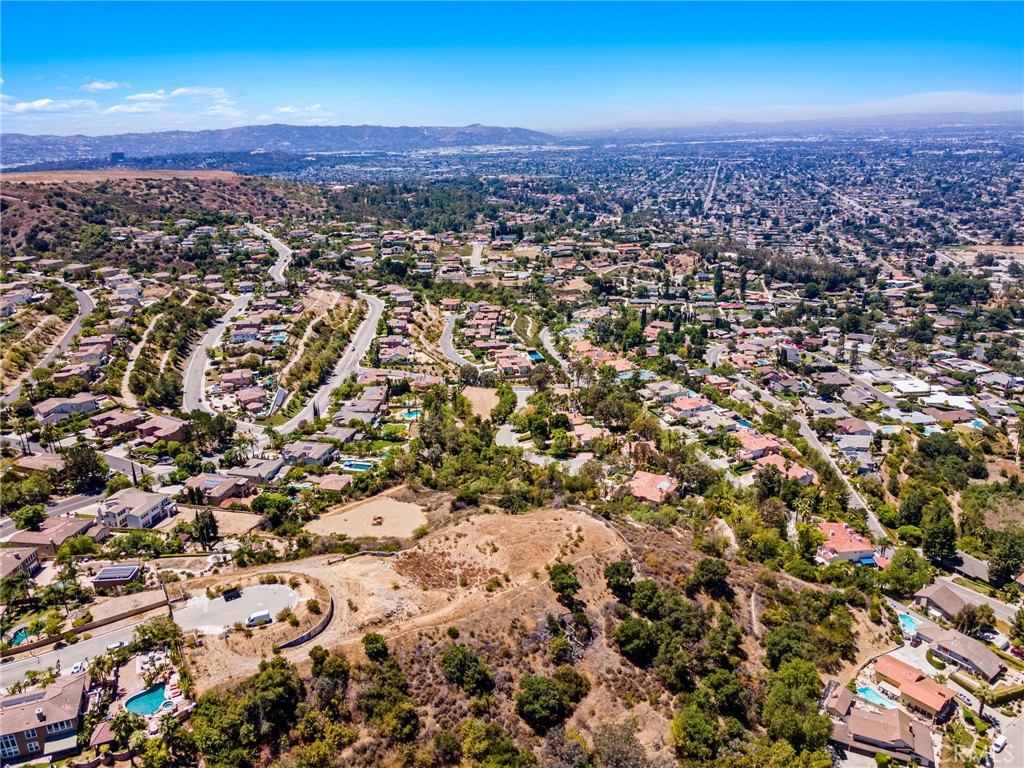1118 Outlook Lane