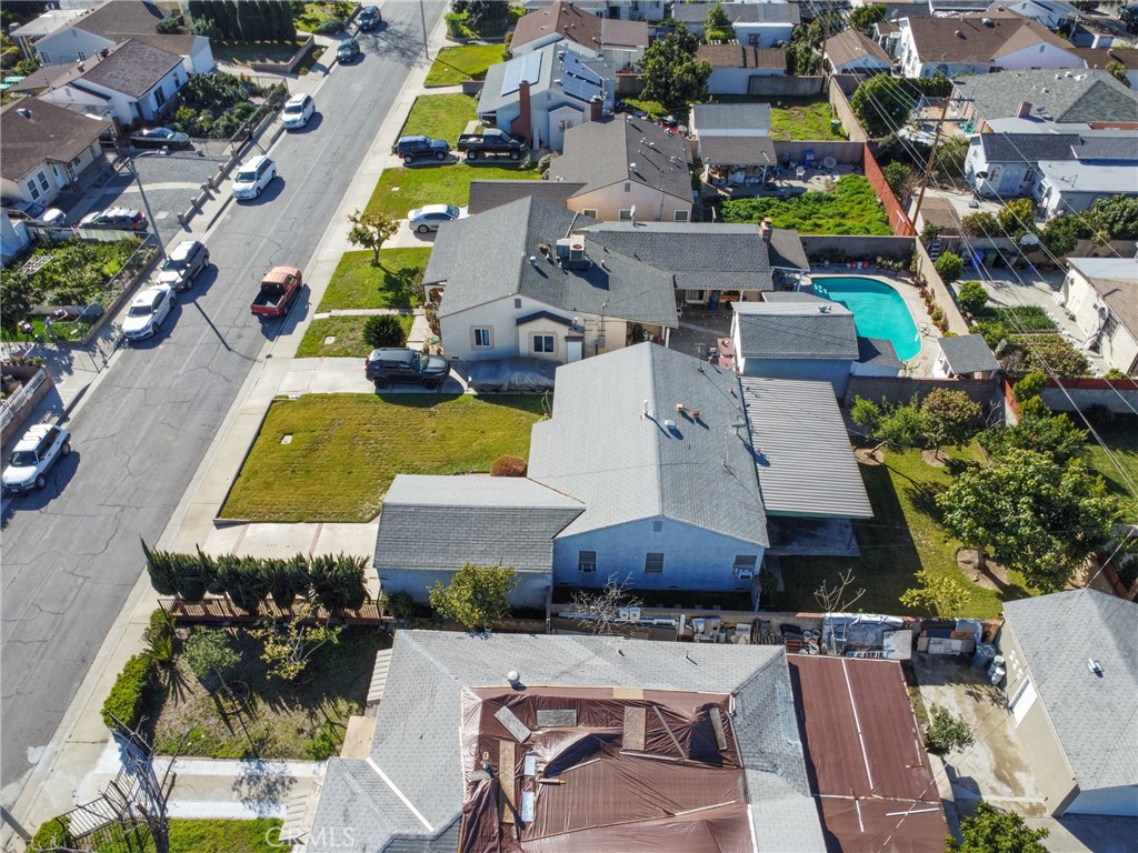 3437 Earle Avenue