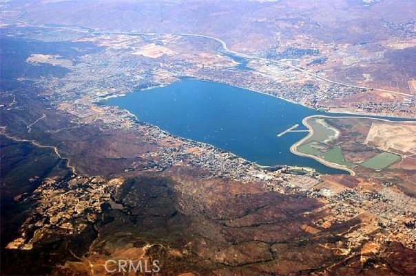 1000 N Lakeshore Dr E