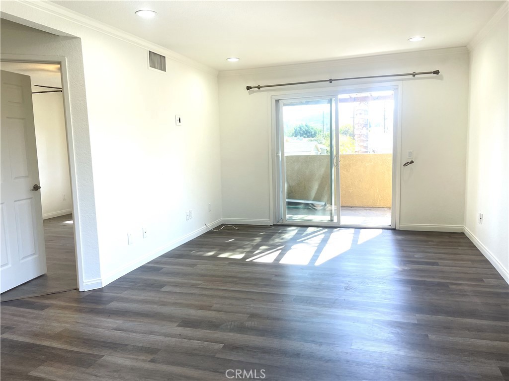 799 Gianni Drive 210