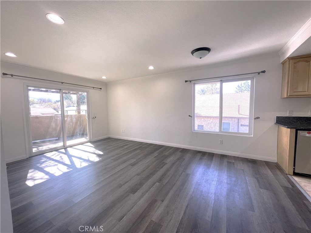 799 Gianni Drive 210