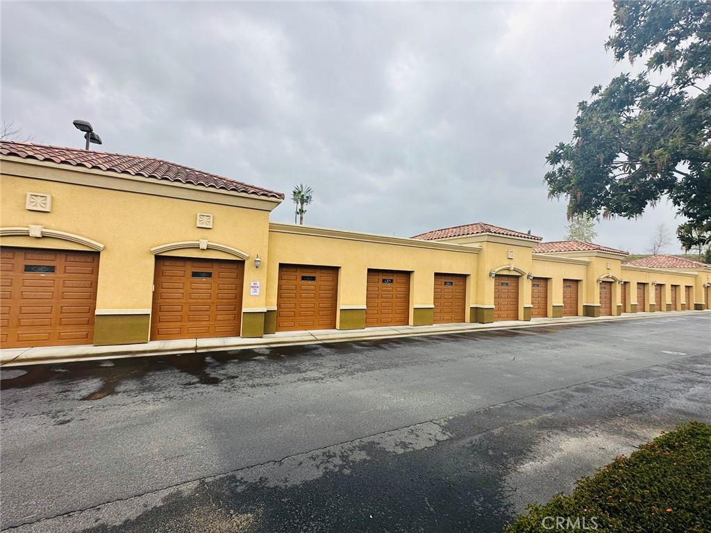 13798 Roswell Avenue A118