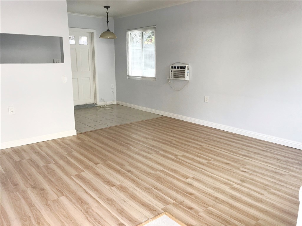 151 S Sierra Madre Boulevard 2
