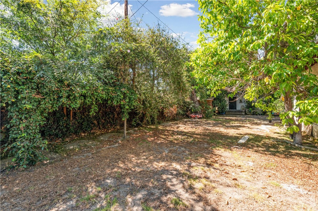 9920 Live Oak Avenue