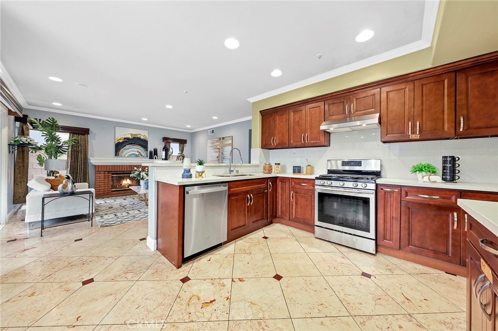 14117 Dartmouth Court