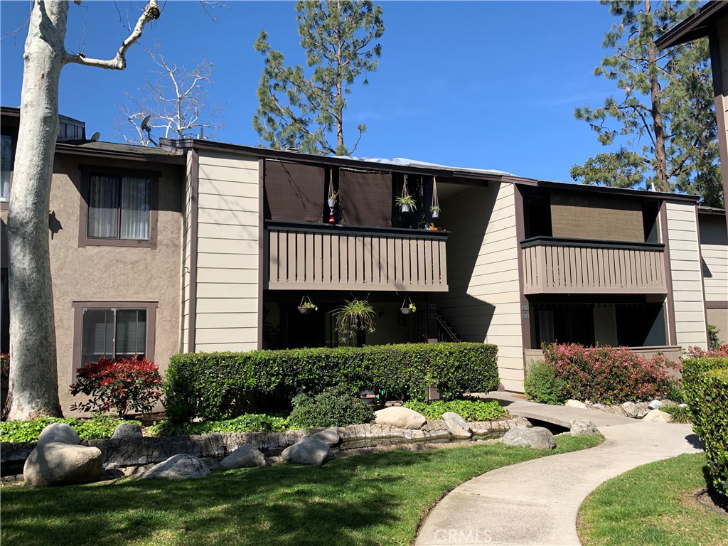 20702 El Toro Road 83