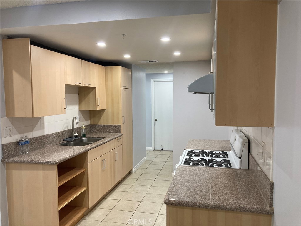 12122 Ferris Road 1