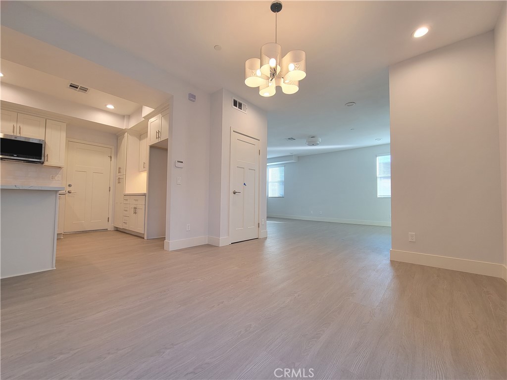 116 N Oak Avenue