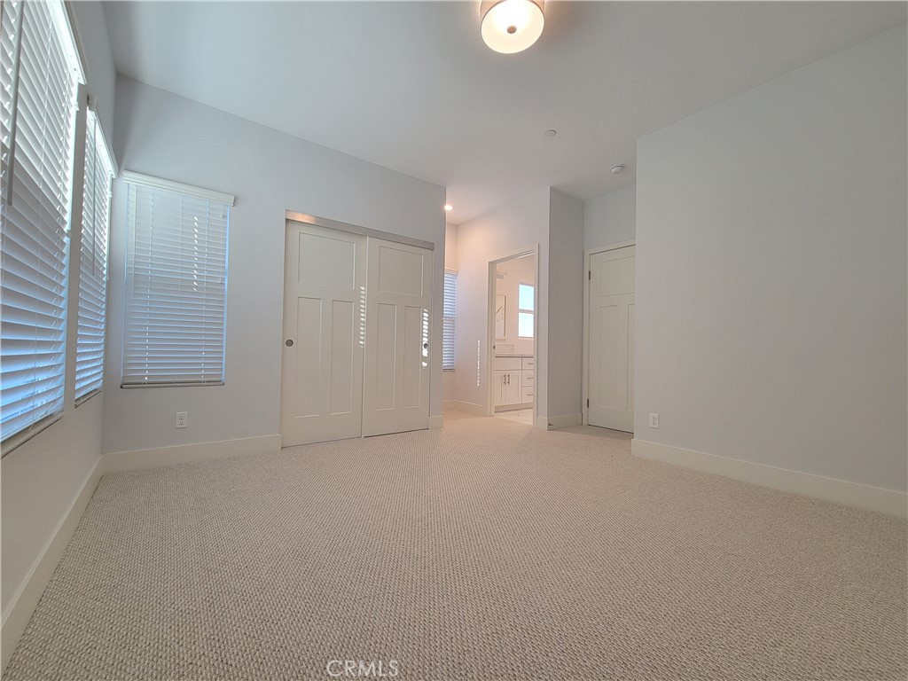 116 N Oak Avenue