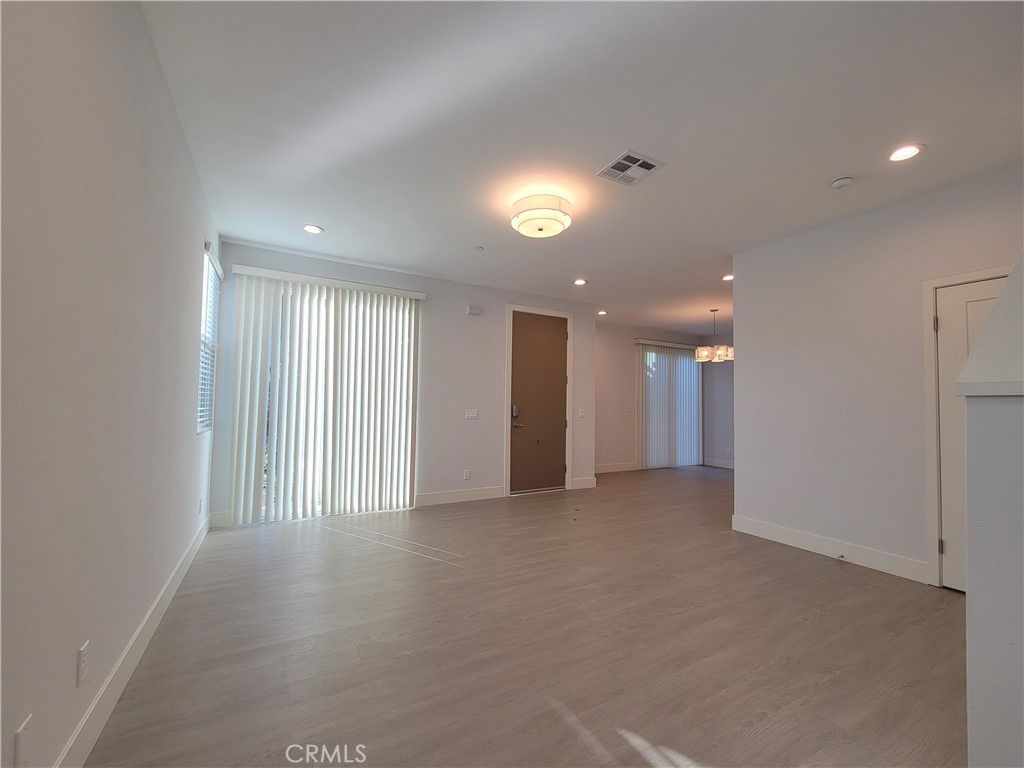 116 N Oak Avenue