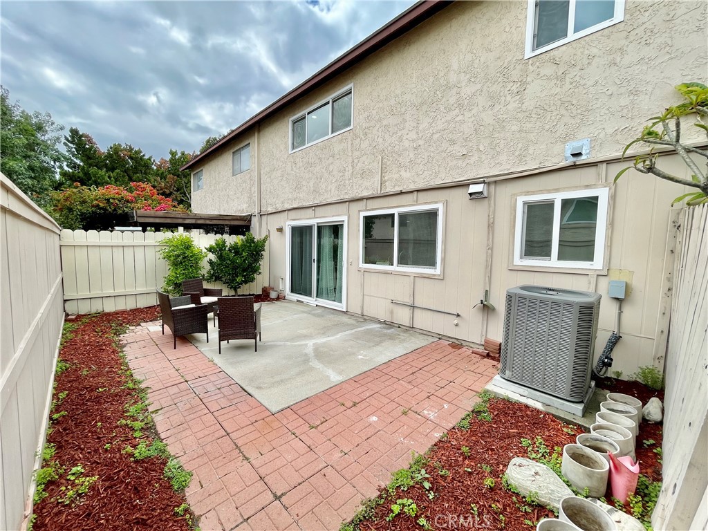 332 W Saint Andrews Lane