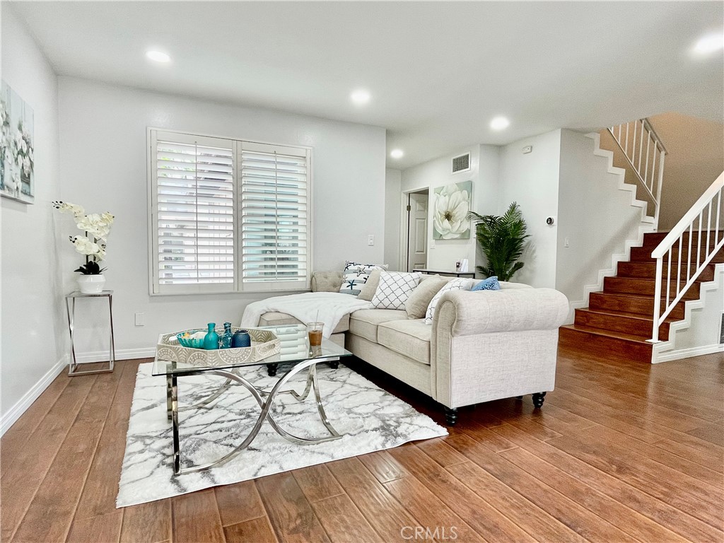 332 W Saint Andrews Lane