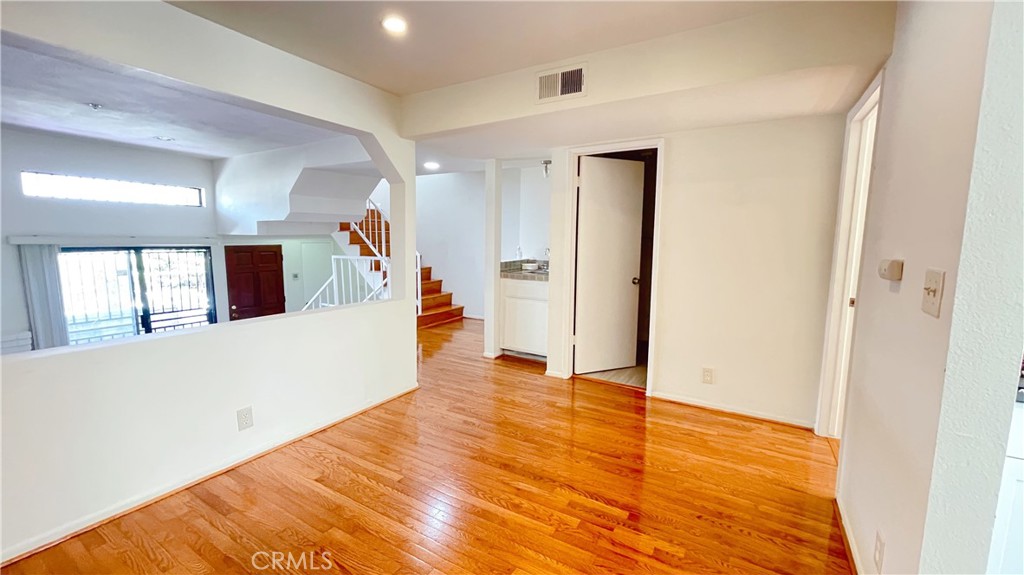 1616 S 5th Street E