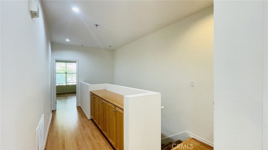 89 E Commonwealth Avenue 1K