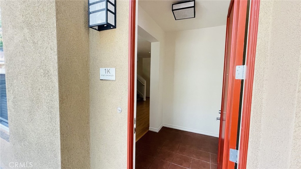 89 E Commonwealth Avenue 1K