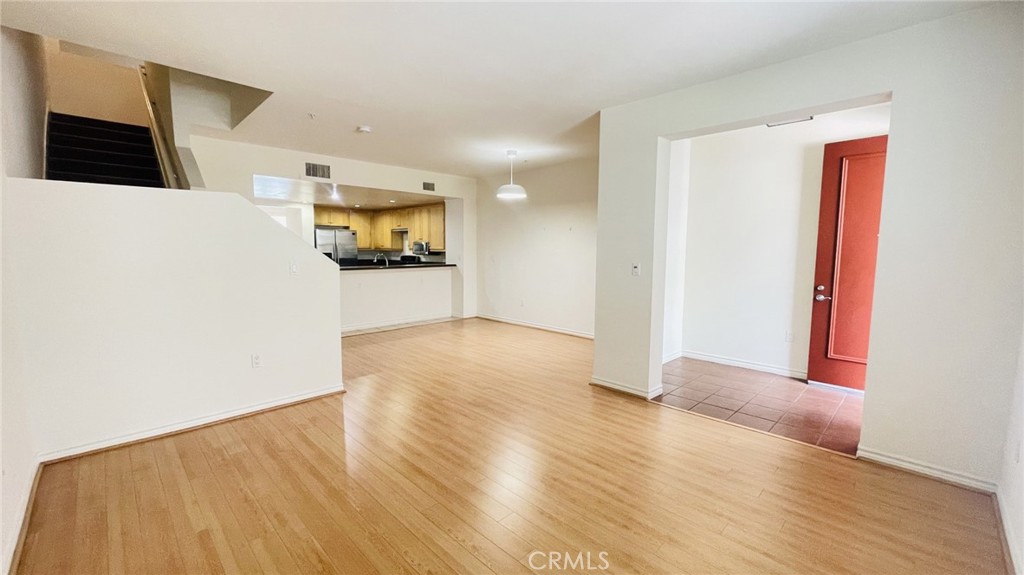 89 E Commonwealth Avenue 1K
